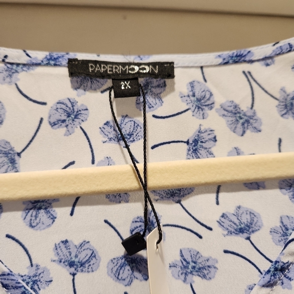 PaperMoon blue floral spring blouse Women's size 2X NWT - Picture 6 of 7